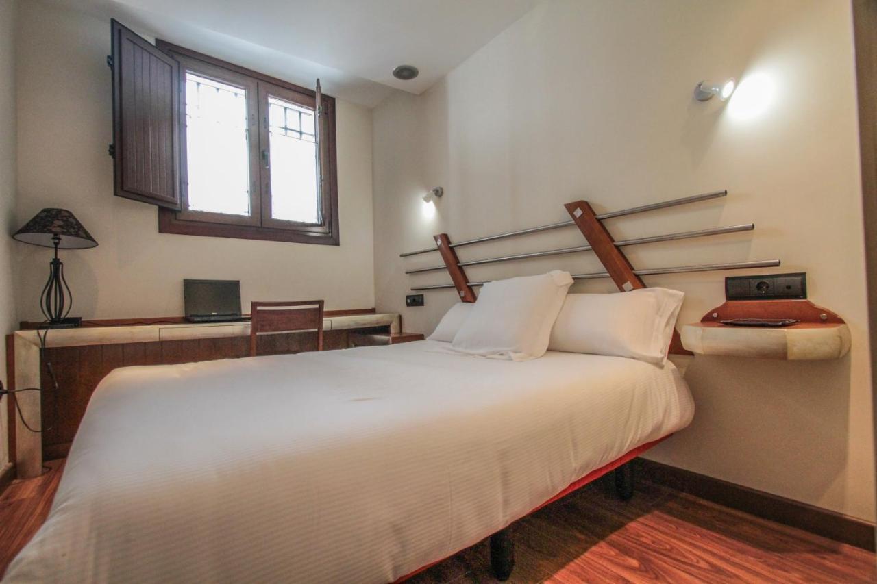 Apartamentos Turisticos Aguas De Viznar ภายนอก รูปภาพ